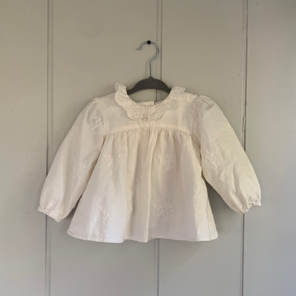 Zara blouse with so many details
